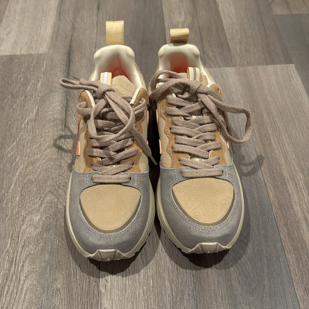 VEJA VENTURI SUEDE ALMOND PEACH MULTICO SNEAKERS - Picture 4 of 11